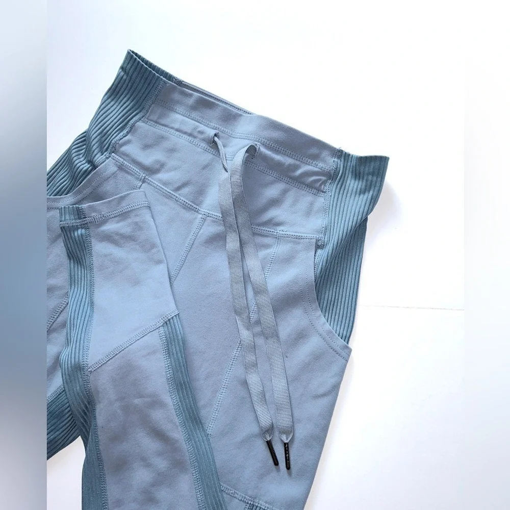 Glyder XS High-Waisted‎ Ice Blue Shape Leggings Joggers Pockets Ribbed Panels